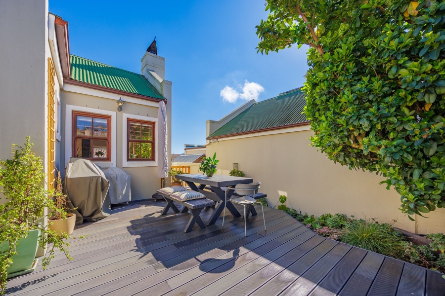 2 Bedroom Property for Sale in D